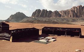 Wadi Rum Quiet Village Camp